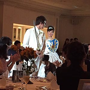 ロトの剣と盾を持って入場