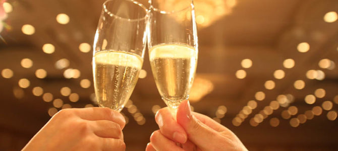 結婚式でながすオープニングムービーとは？